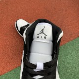Authentic Jordan 1 Mid Shoes086