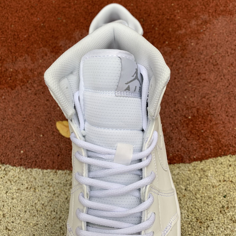 Authentic Jordan 1 Mid Shoes015