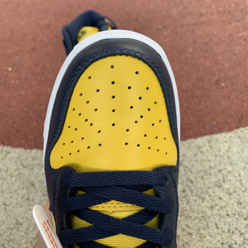 Authentic Nike Dunk High “Michigan”