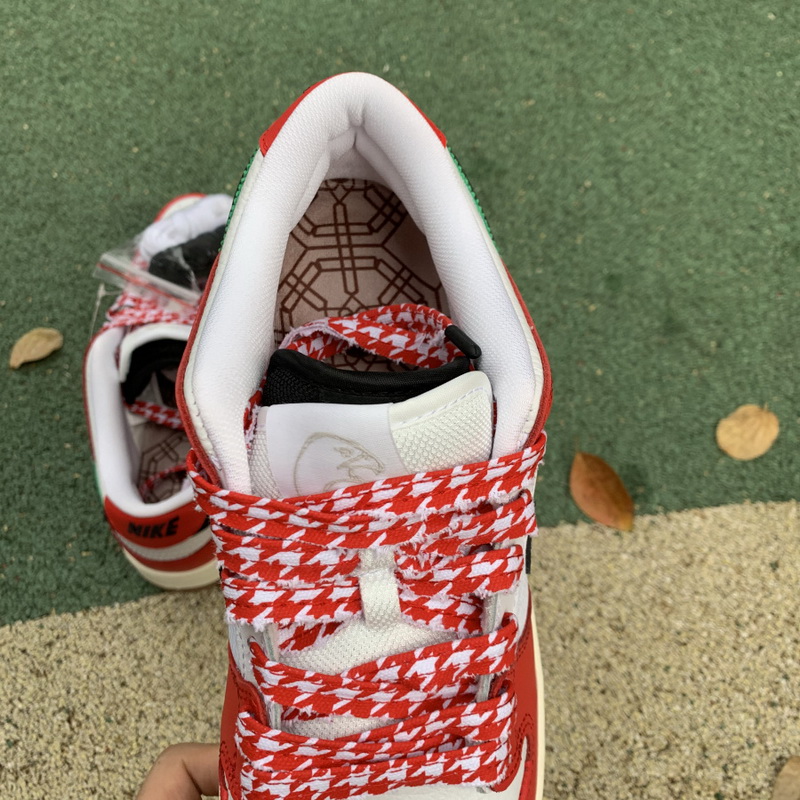 Authentic Frame Skate x Nike SB Dunk Low “Habibi”