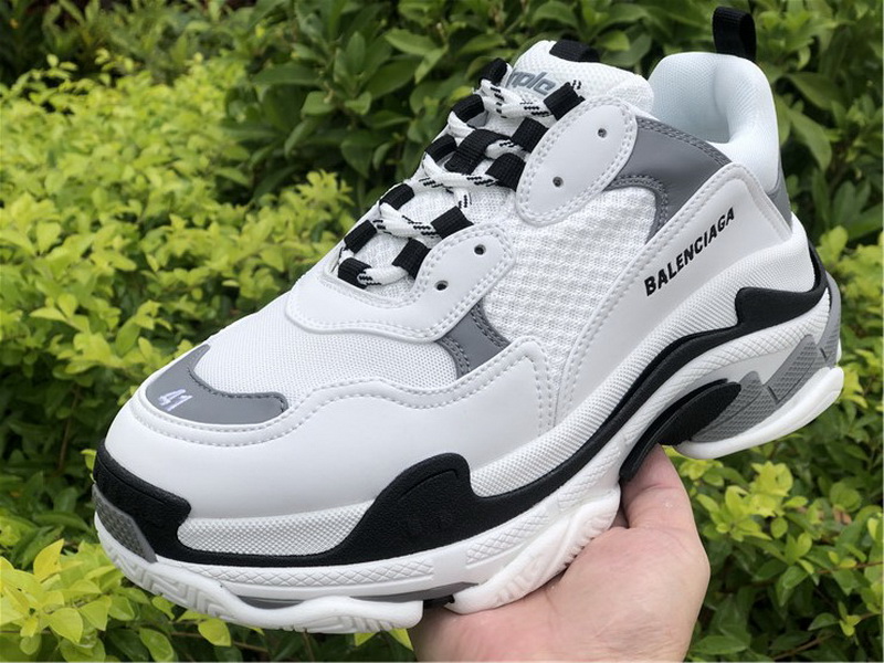 Ba*len*cia*ga triple s shoes