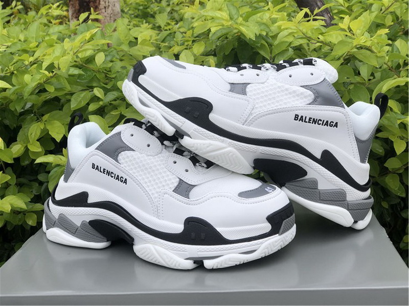 Ba*len*cia*ga triple s shoes