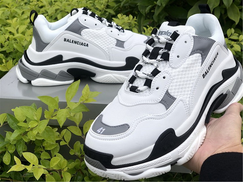 Ba*len*cia*ga triple s shoes