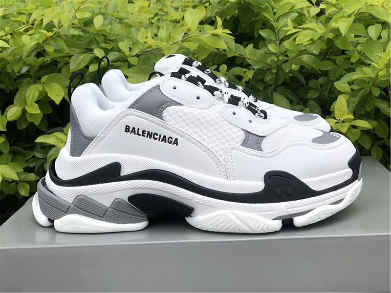 Ba*len*cia*ga triple s shoes