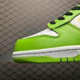 Supreme x Nike SB Dunk Low “Mean Green”