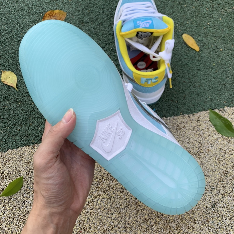 Nike SB Dunk Low FTC Lagoon Pulse