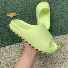 Yeezy Slide Glow Green GX6138