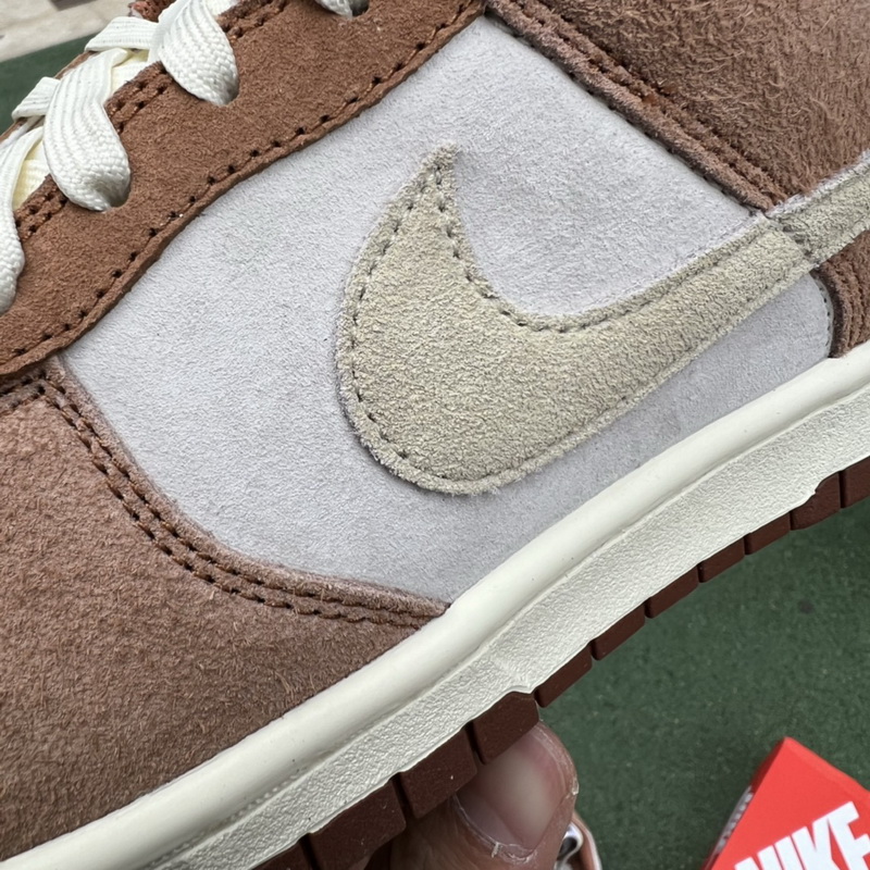 Nike Dunk Low Medium Curry