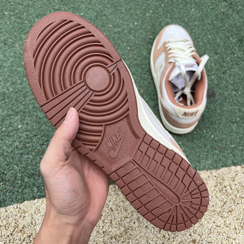 Nike Dunk Low Medium Curry