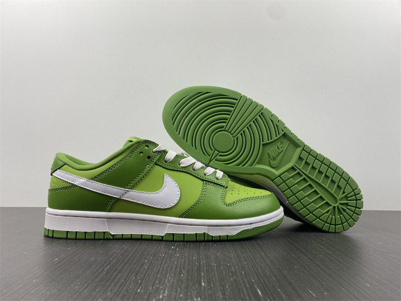 Nike Dunk Low Chlorophyll