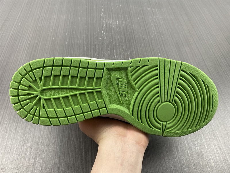 Nike Dunk Low Chlorophyll