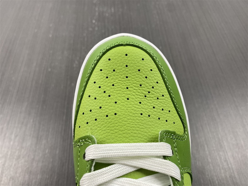 Nike Dunk Low Chlorophyll