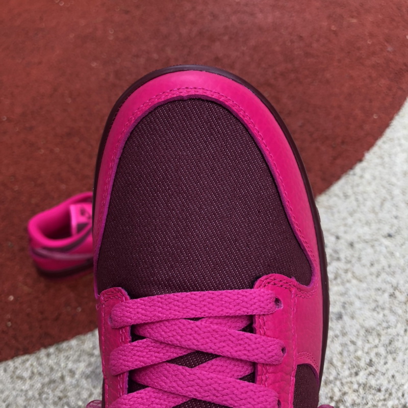 Nike Dunk Low Valentine