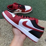 Jordan 1 Low Bulls