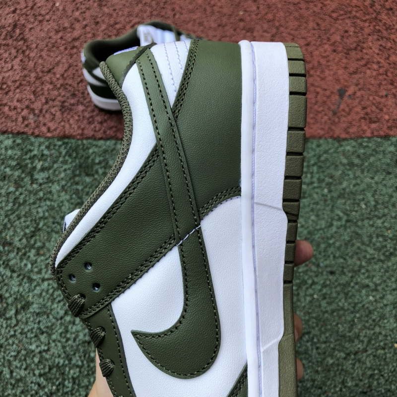 Nike Dunk Low Medium Olive