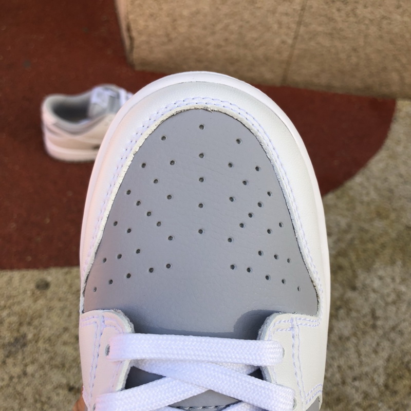 Nike Dunk Low Retro White Grey