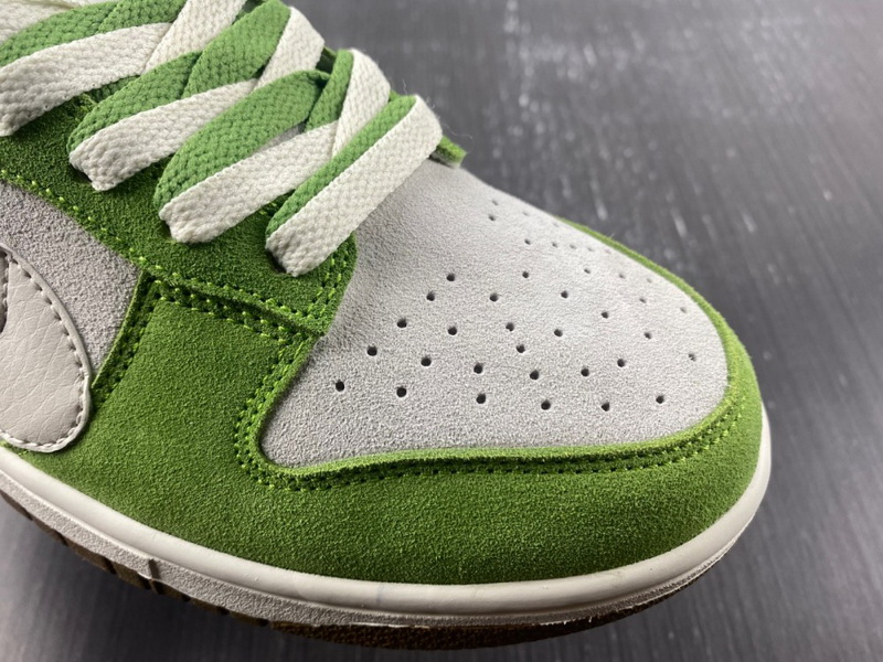 Nike SB Dunk Low Shoes