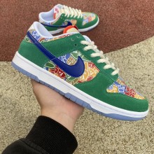 Nike Dunk Low Foam Finger