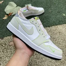 Jordan 1 Retro Low White Ghost Green Black