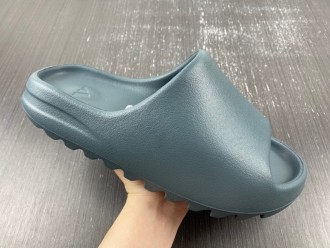 Yeezy Slide Slate Marine ID2349