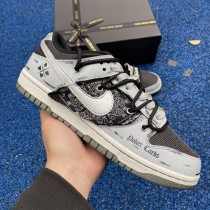 Nike SB Dunk Low Shoes