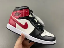  Jordan 1 Mid Gym Red Off Noir