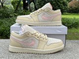  Jordan 1 Low SE Seersucker 