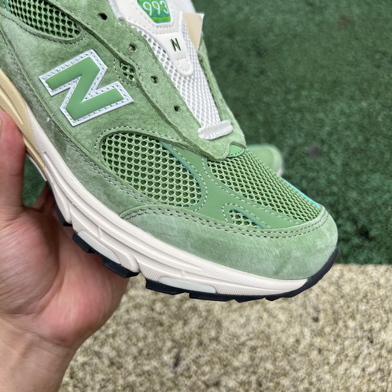 New Balance 993 MiUSA Teddy Santis Chive
