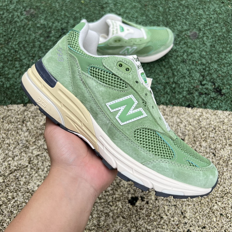 New Balance 993 MiUSA Teddy Santis Chive