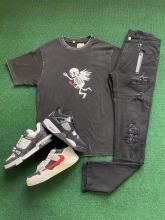 Buy shoes, pants and clothes, contact customer service