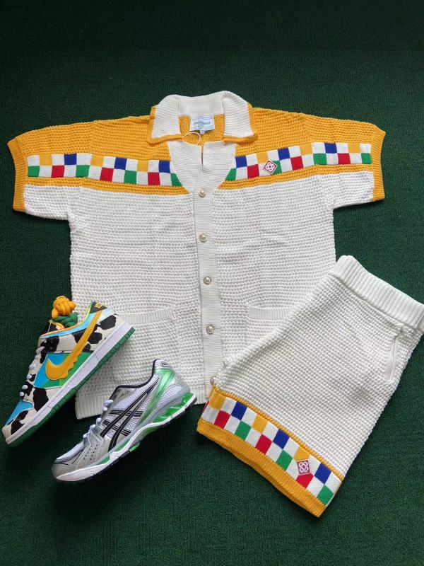 Buy shoes, pants and clothes, contact customer service