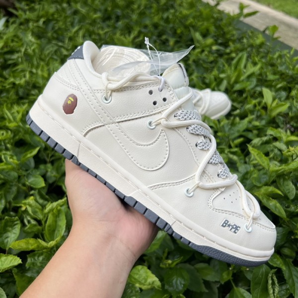 Nike SB Dunk Low Shoes