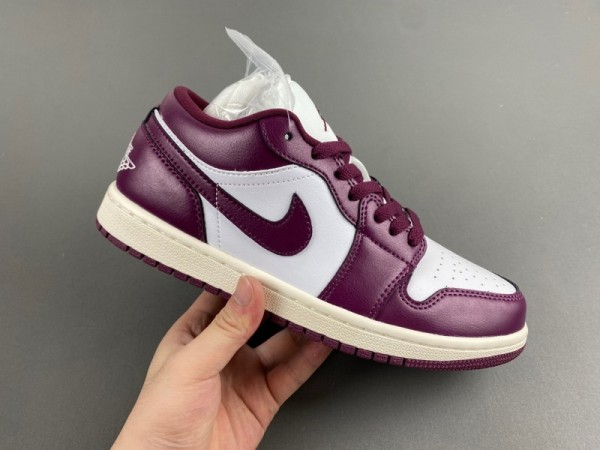 Air Jordan 1 Low shoes