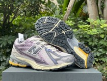 New Balance 1906R Licorice