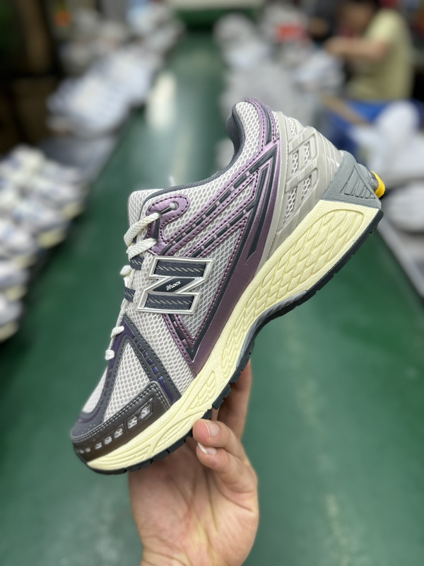 New Balance 1906R Licorice