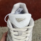  New Balance 9060 Grey Moonbeam
