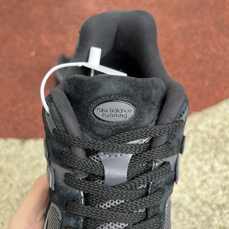 New Balance 2002R Black Dark Grey