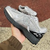 New Balance 1906R Shoes