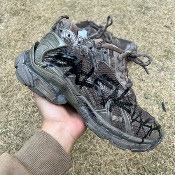 Balenciaga Runner Shoes