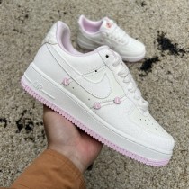 Nike Air Force 1 Low Valentine's Day (2025)