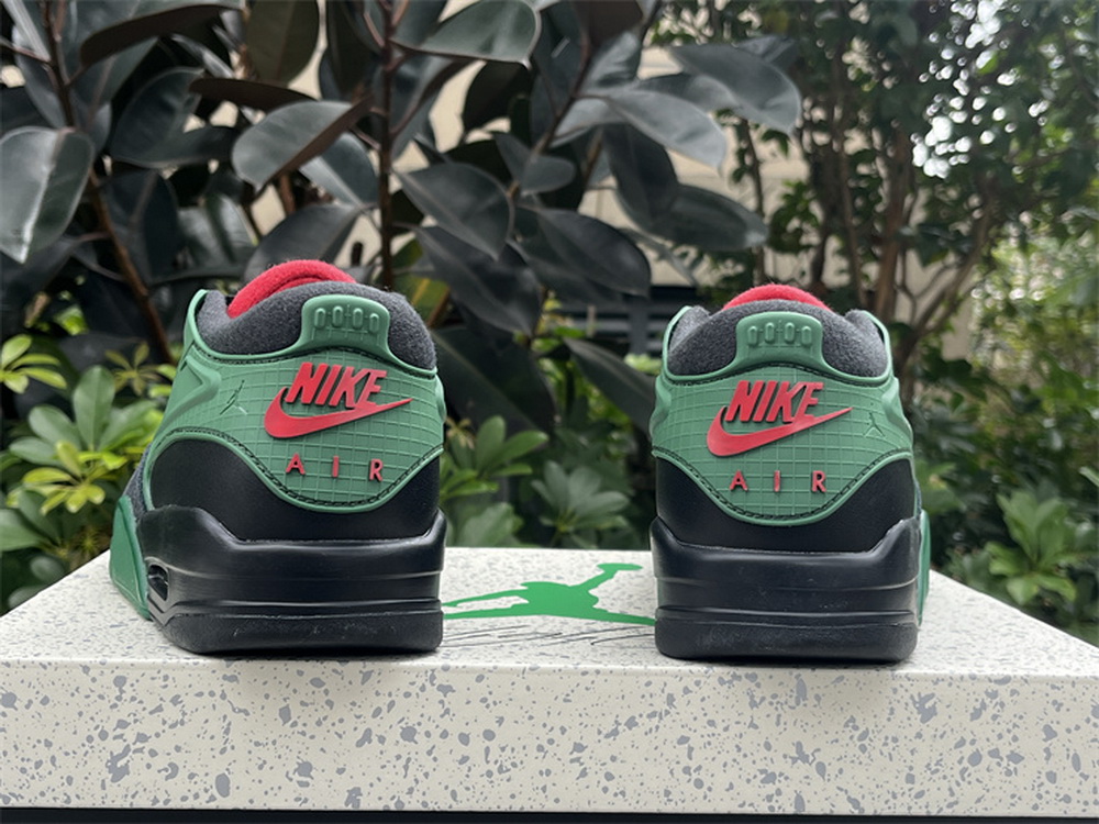 Jordan 4 RM Black Gorge Green University Red