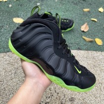 Nike Air Foamposite One Black Volt
