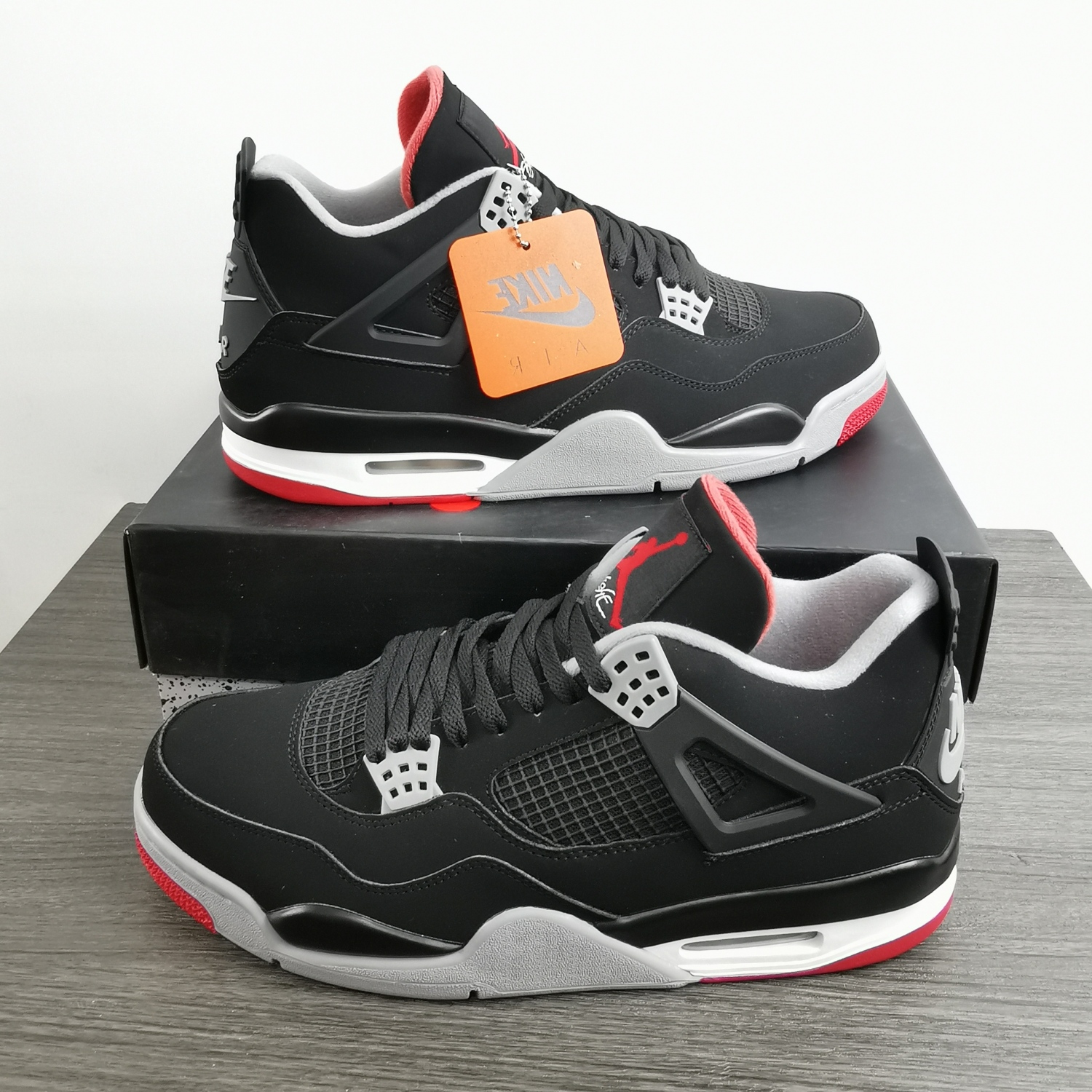 harga jordan 4 bred