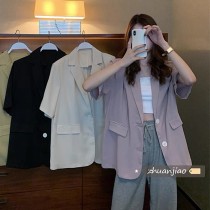 Short sleeved suit jacket lady