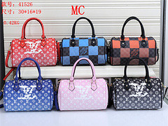 $45-41526# 50 offer split leather,AAA good quality, no box size 30X16X19CM