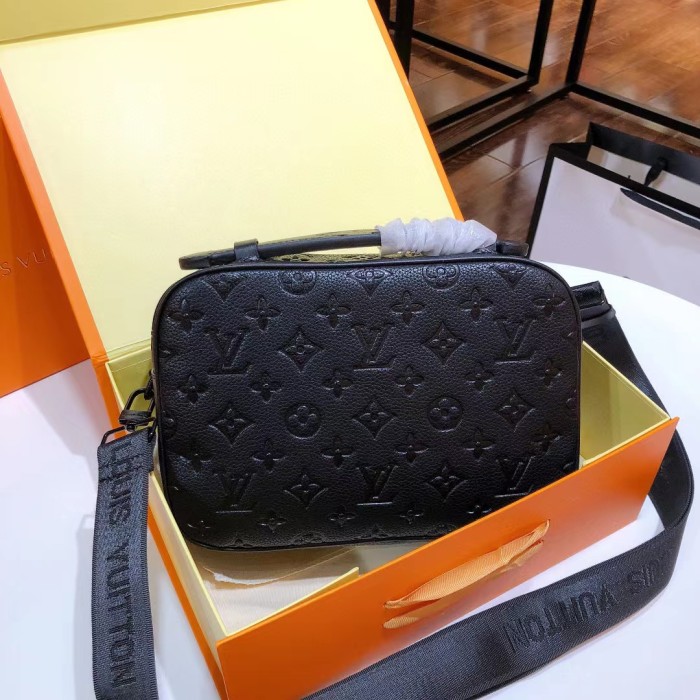 $75 sizs 23X17CM with box Genuine Leather ,AAA good quality,