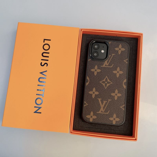 【終於降價了！】Louis Vuitton 手機殼 ，喜歡的請盡早下手！