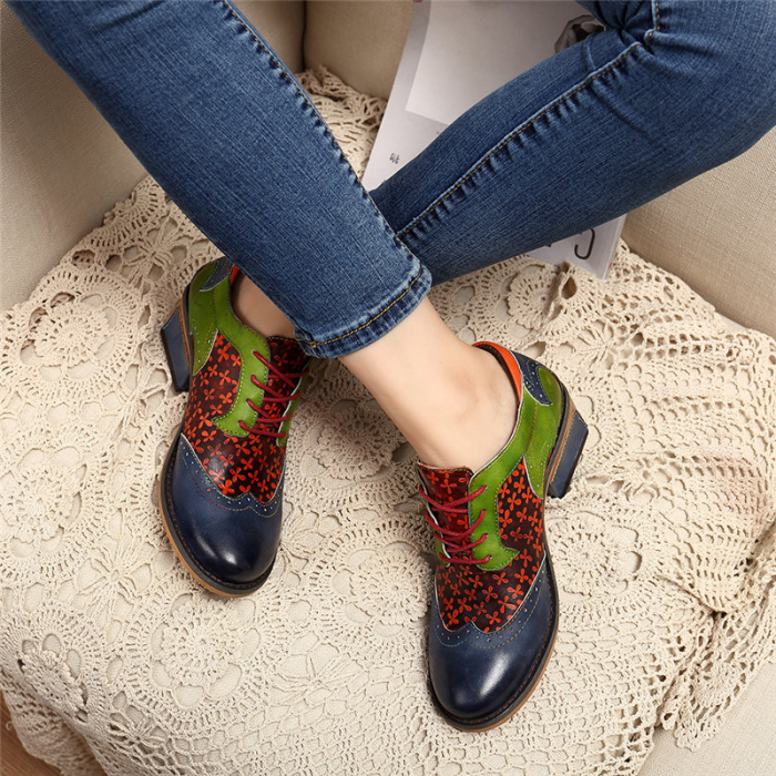 Retro Clover Pattern Hand-colored Genuine Leather Lace Up Block Heel Shoes