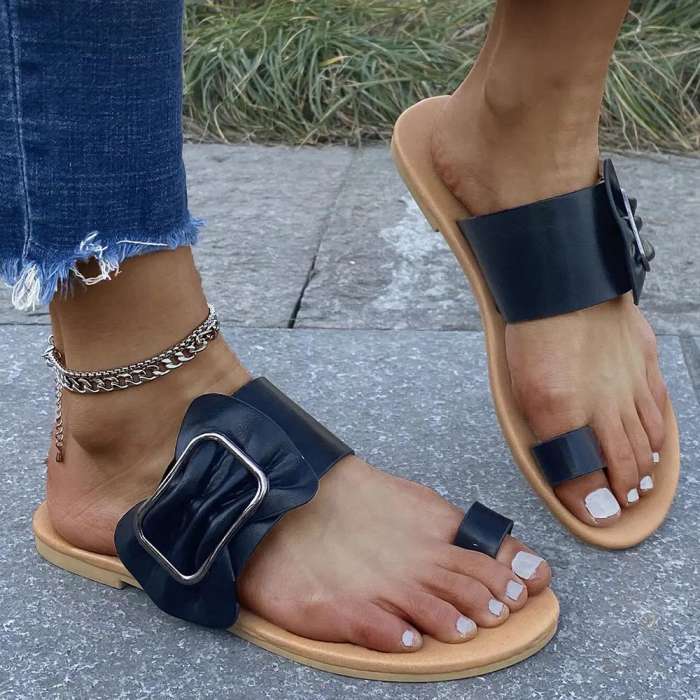 Women's Metal Decor Bow Thong Sandals