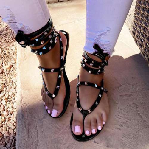 Women Design Rivet Strap Shiny Sandals
